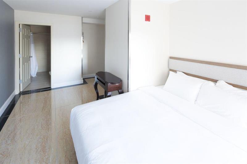 Mayfair Inn And Suites New York Exteriör bild