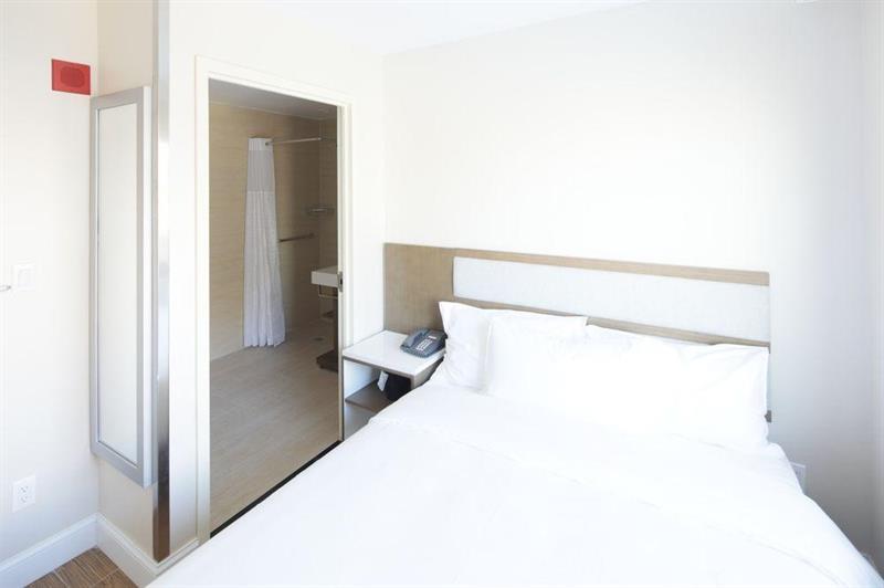 Mayfair Inn And Suites New York Exteriör bild